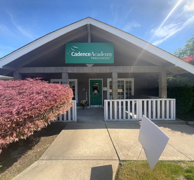 Cadence Acadamy Preschool Yelm 2 808 Exterior Photo of School in sunlight