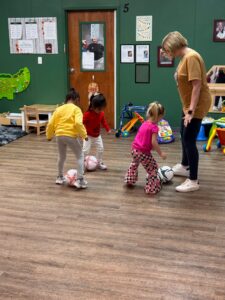 cadence-academy-preschool-east-peoria-daycare-play-based-time (15)