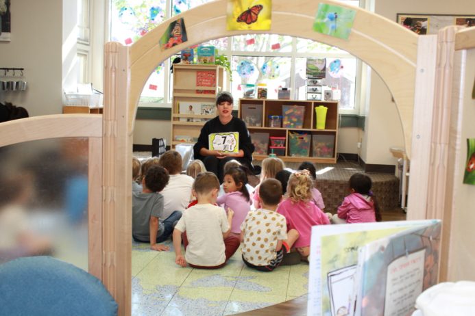 cadence_education_local_photos_campaign_6820_w_121st_st_leawood_ks_66209_usa_child_reading-04-24-2024-17145155395200.0008432808588492158