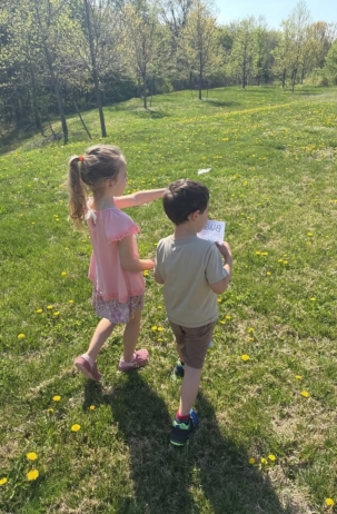 children doing scavenger hunt for preschool and daycare at cadence academy preschool at boyd's corner in middletown, Deleware