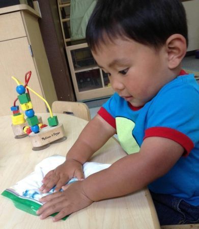 color_mixing_activity_cadence_academy_preschool_dupont_wa-391x450