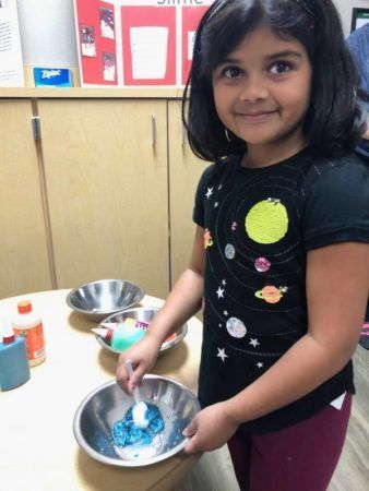 color_mixing_activity_cadence_academy_preschool_yelm_highway_olympia_wa-338x450