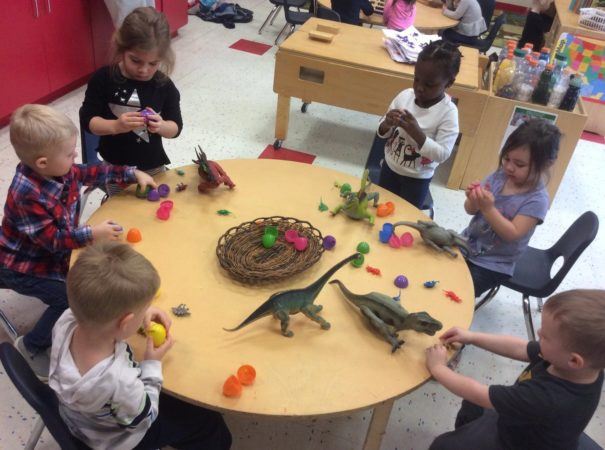 dinosaur_and_egg_play_at_phoenix_childrens_academy_private_preschool_chandler_dobson-605x450