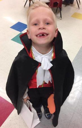 dracula_halloween_costume_at_cadence_academy_preschool_ken_caryl_littleton_co-290x450