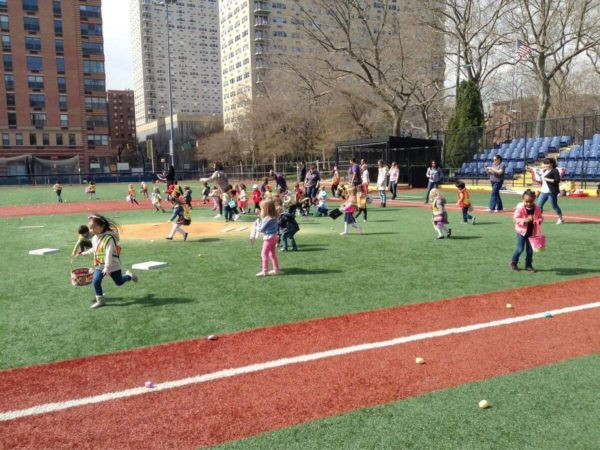easter_egg_hunt_on_the_baseball_field_prime_time_early_learning_centers_hoboken_nj-600x450
