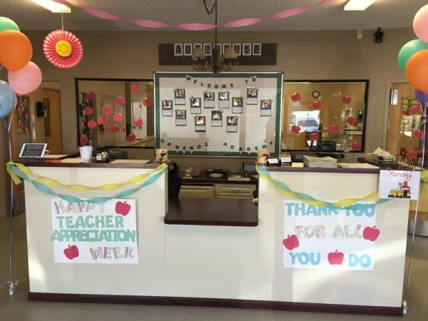 front_desk_cadence_academy_preschool_smoky_hill_aurora_co-600x450