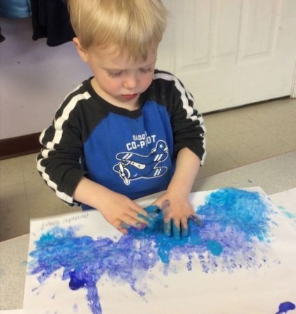 hand_painting_art_activity_cadence_academy_preschool_bourne_ma-424x450