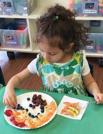 healthy_fruit_snack_winwood_childrens_center_ashburn_va-347x450