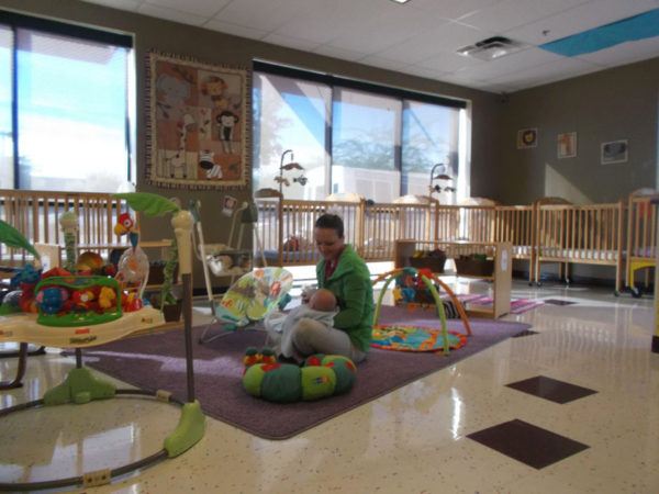 infant_and_child_care_provider_at_phoenix_childrens_academy_private_preschool_surprise_az-600x450