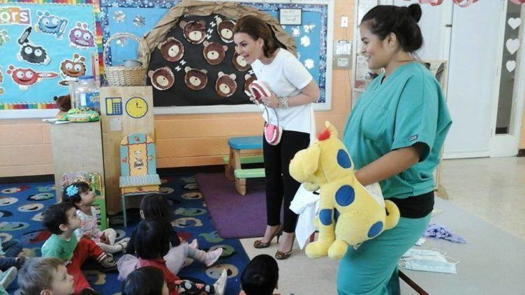 learning_how_to_brush_teeth_at_prime_time_early_learning_centers_edgewater_nj-752x423