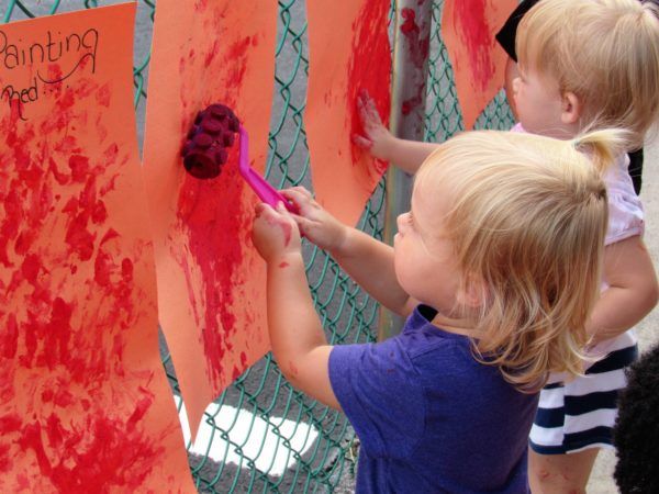 outside_paint_roller_art_project_cadence_academy_preschool_harbison_columbia_sc-600x450