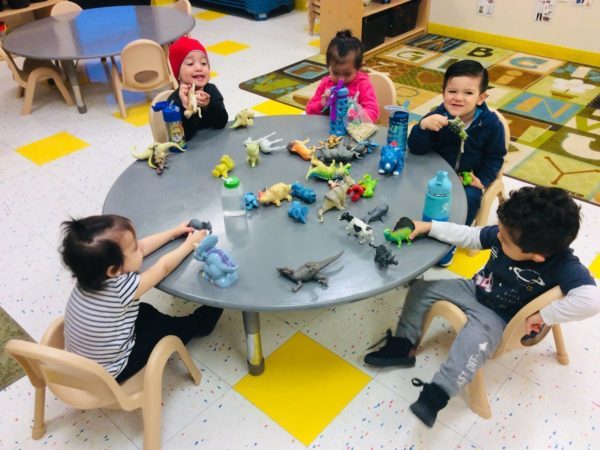 playing_with_dinosaurs_at_phoenix_childrens_academy_private_preschool_chandler_heights-600x450