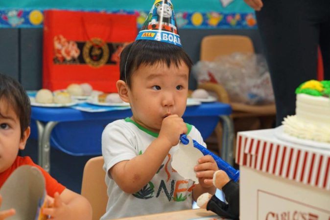 preschool_boy_celebrating_birthday_prime_time_early_learning_centers_hoboken_nj-674x450