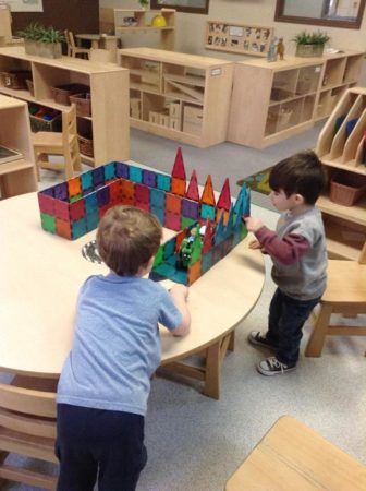 preschool_boys_making_a_castle_cadence_academy_preschool_dupont_wa-336x450