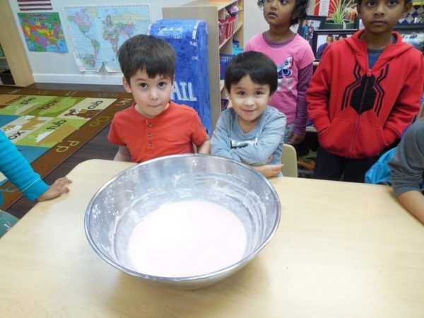 preschool_food_activity_at_cadence_academy_preschool_prairie_city_folsom_ca-600x450