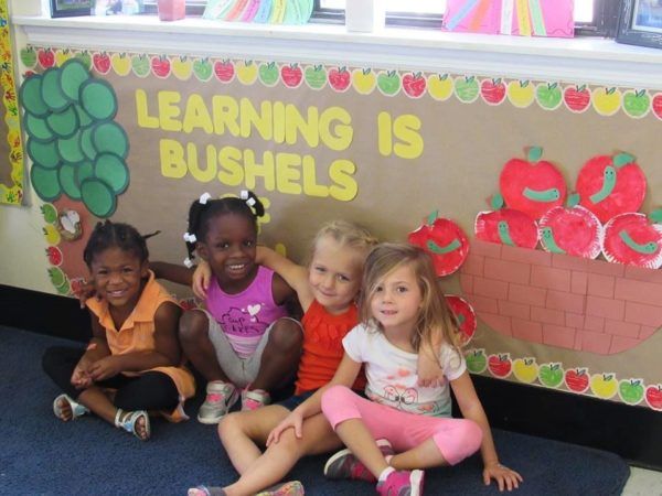 preschool_girlfriends_at_cadence_academy_preschool_harbison_columbia_sc-600x450