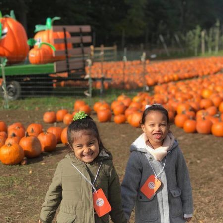 preschool_girls_at_the_pumpkin_patch_prime_time_early_learning_centers_edgewater_nj-450x450