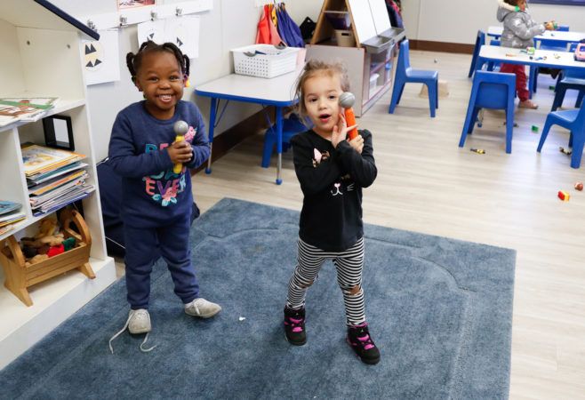 preschool_girls_singing_cadence_academy_north_aurora_il-658x450