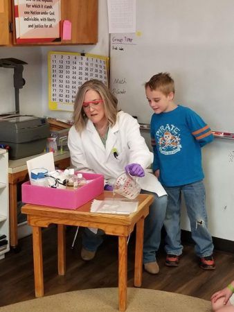 preschool_science_experiment_childrens_garden_montessori_richland_wa-338x450