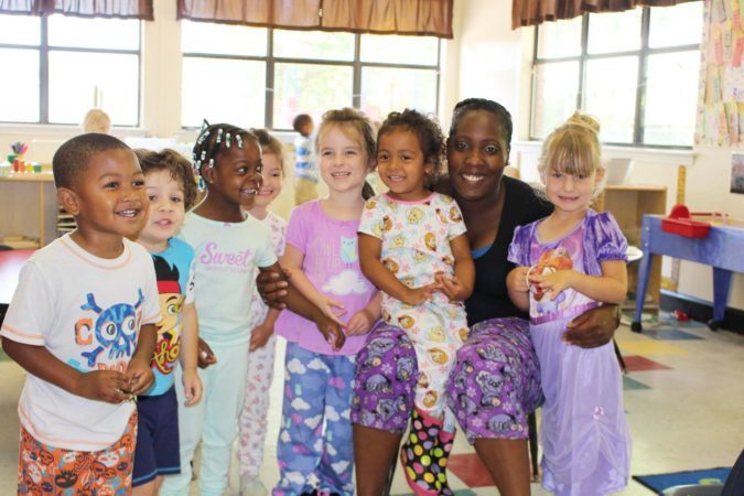 preschool_teacher_and_students_at_cadence_academy_preschool_lexington_sc-675x450