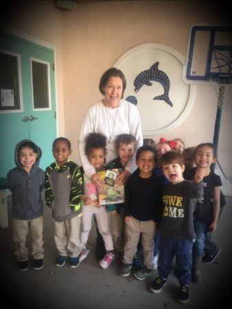 preschool_teacher_and_students_cadence_academy_preschool_frisco_tx-338x450