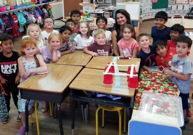 preschool_teacher_and_students_cup_activity_at_cadence_academy_preschool_broadstone_folsom_ca-641x450