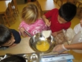 preschoolers_making_food_together_winwood_childrens_center_brambleton_ii_va-600x450
