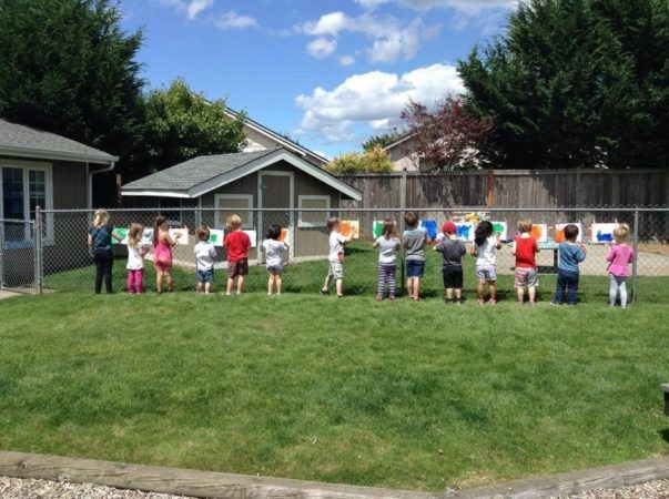 preschoolers_painting_outside_cadence_academy_preschool_yelm_2_olympia_wa-603x450