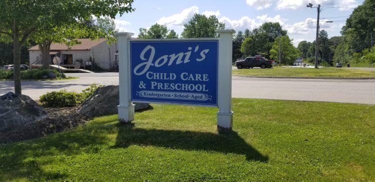 road_sign_jonis_child_care_preschool_canton_ct-752x365