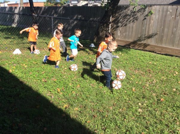 soccer_practice_at_cadence_academy_preschool_cypress_houston_tx-605x450