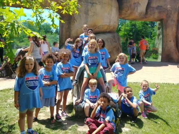 summer_campers_on_field_trip_to_zoo-rogys_learning_place_lake_street_peoria_heights_il-600x450