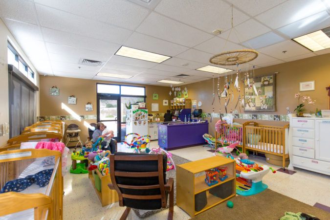 toddler_daycare_room_at_phoenix_childrens_academy_private_preschool_happy_valley-675x450