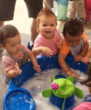 toddlers_enjoying_soapy_water_at_cadence_academy_preschool_i_street_sacramento_ca-372x450