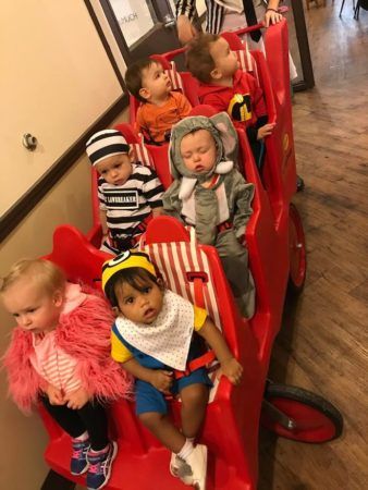 toddlers_in_bye-bye_buggie_cadence_academy_preschool_franklin_tn-338x450