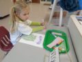 violet_art_activity_cadence_academy_preschool_clive_ia-600x450