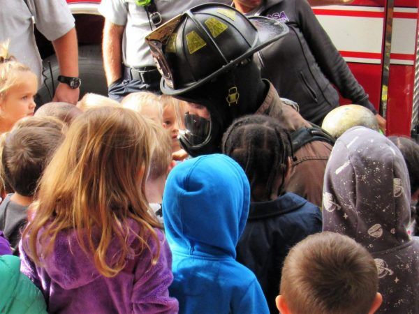 visit_from_firefighter_at_cadence_academy_preschool_harbison_columbia_sc-600x450