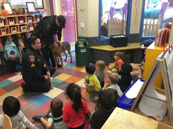 visit_from_police_k9_unit_at_pusch-ridge-preschool-kindergarten-600x450