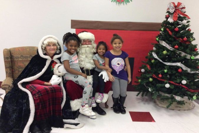 visit_from_santa_and_mrs_claus_at_cadence_academy_preschool_flower_mound_tx-675x450