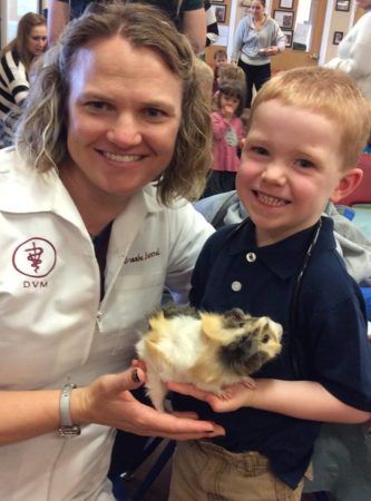 visit_from_the_vet_and_guinea_pig_at_cadence_academy_preschool_columbine_littleton_co-333x450