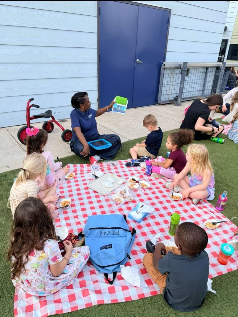 children reading at 334 kenworthy