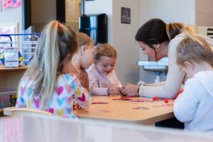 cadence_education_local_photos_campaign_5702_lachman_ave_ne_albertville_mn_55301_usa_teacher_engaged_with_a_student-02-16-2024-17085322877170.40379265957460886