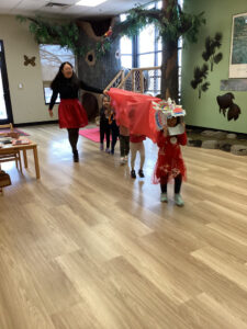 miniapple-international-montessori-school-oakdale-minnesota-hands-on-activities-learning (2)