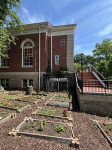 international-montessori-academy-candler-park-garden