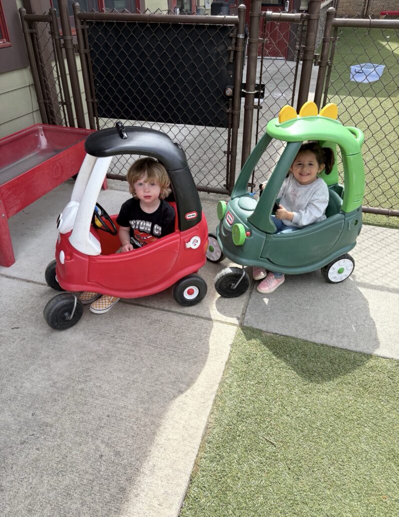 academy-of-asheville-preschool-kids-learning-playing (3)