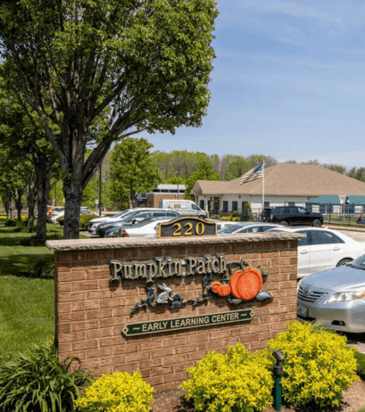 outdoor-pumpkin-patch-learning-center