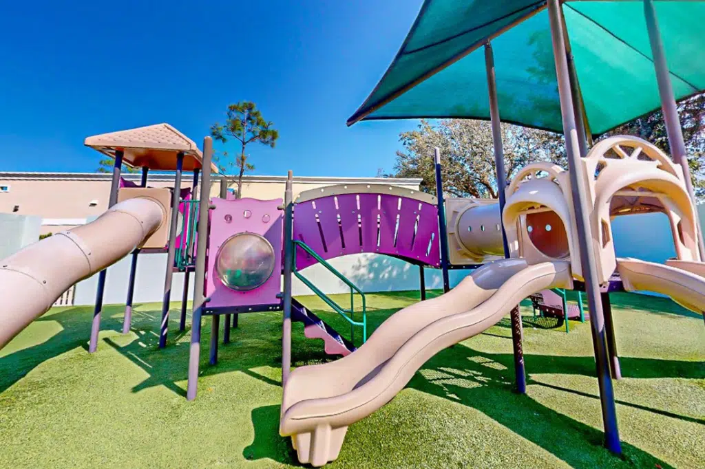 age-separated-astroturf-playgrounds-safe-outdoor-play-1024x682.jpg